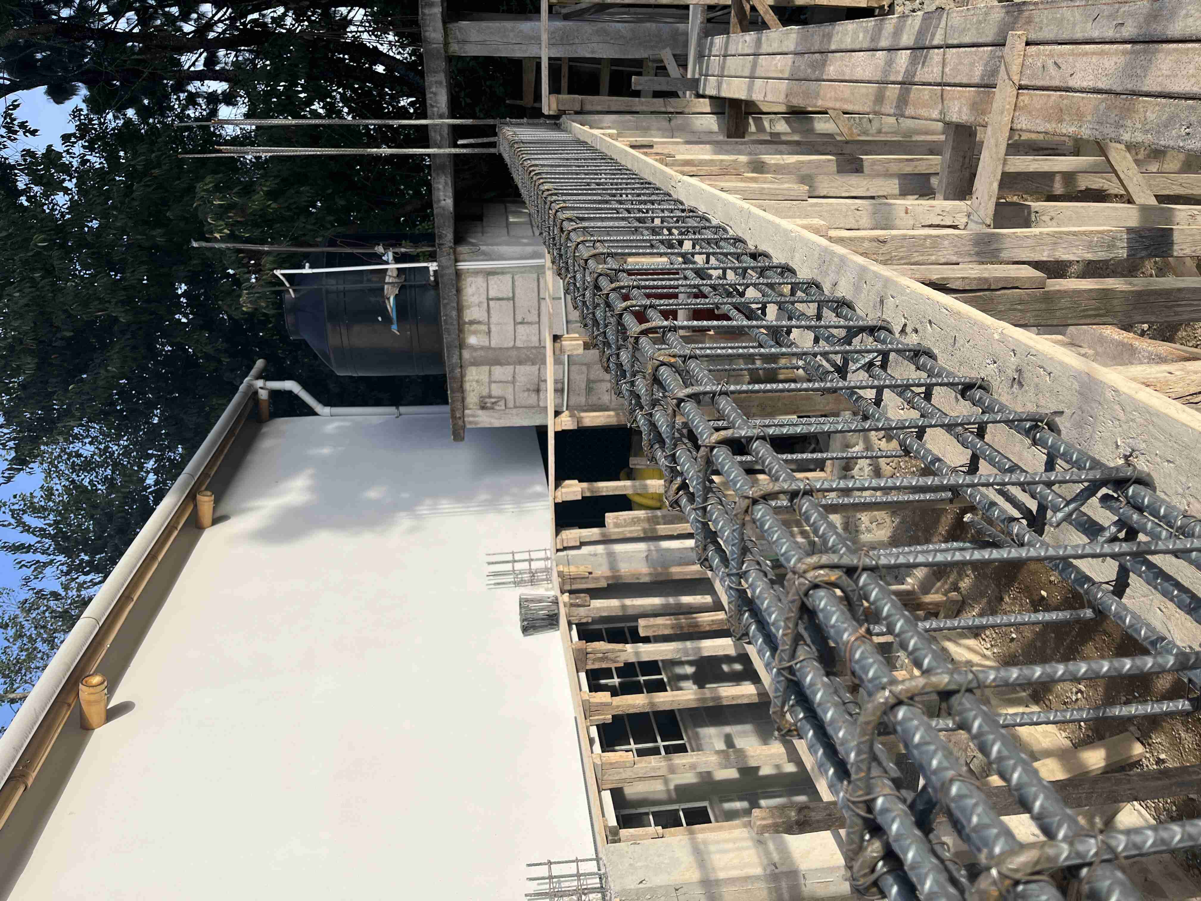 Stahl biegen auf der Baustelle